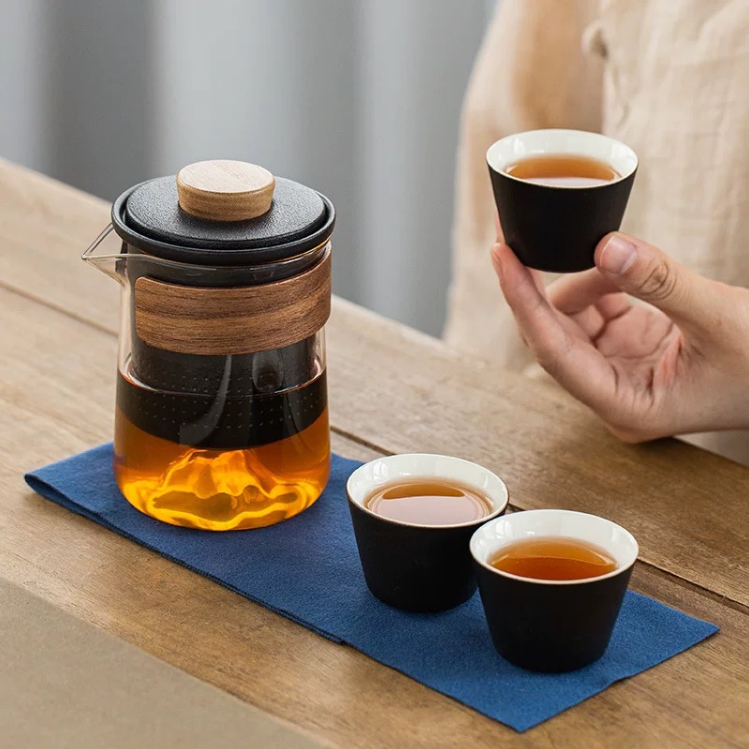 Portable Gongfu Tea Set with Gaiwan, Cups & Case