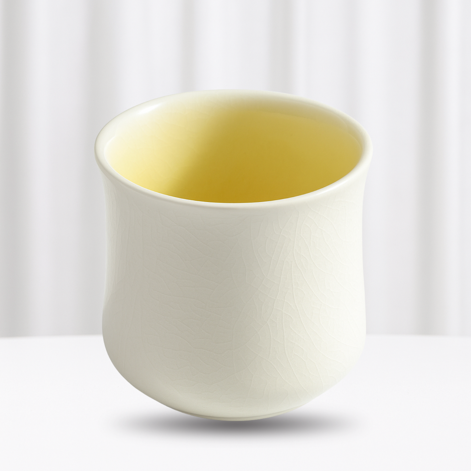 Kutani Glaze Yunomi & Guinomi Cups – Seasonal Specialty Tasting Vessels